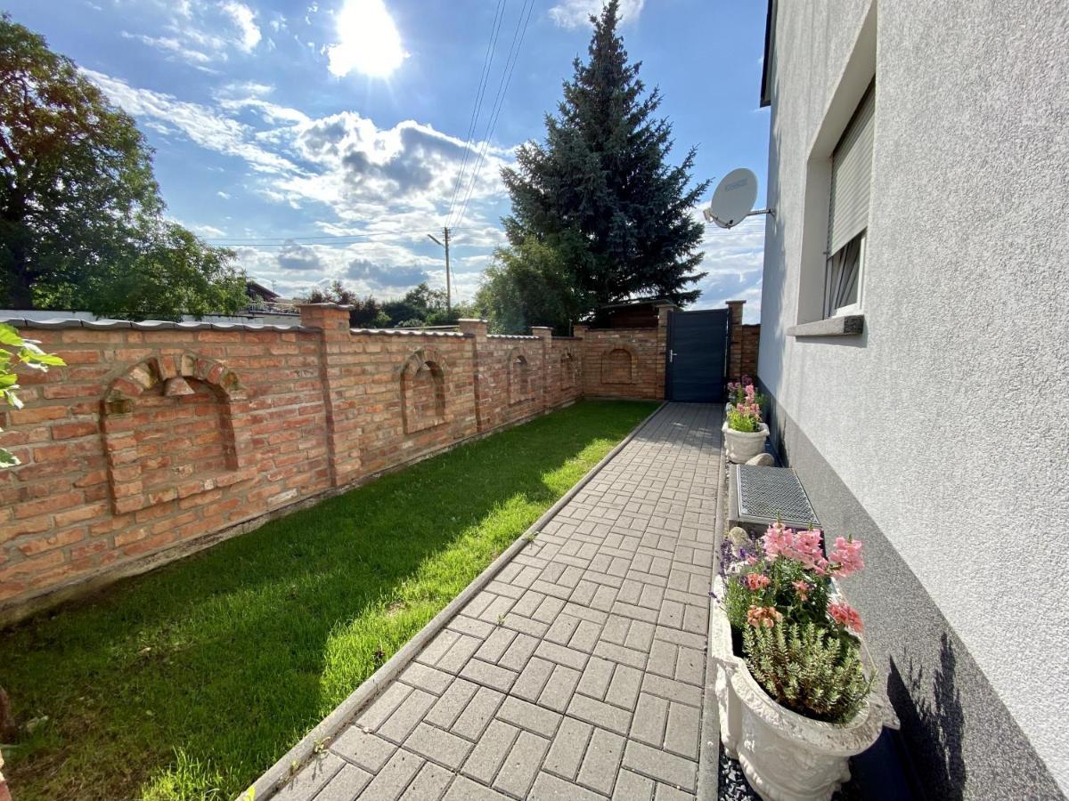 Haus Im Gruenen Villa Bornheim  Dış mekan fotoğraf
